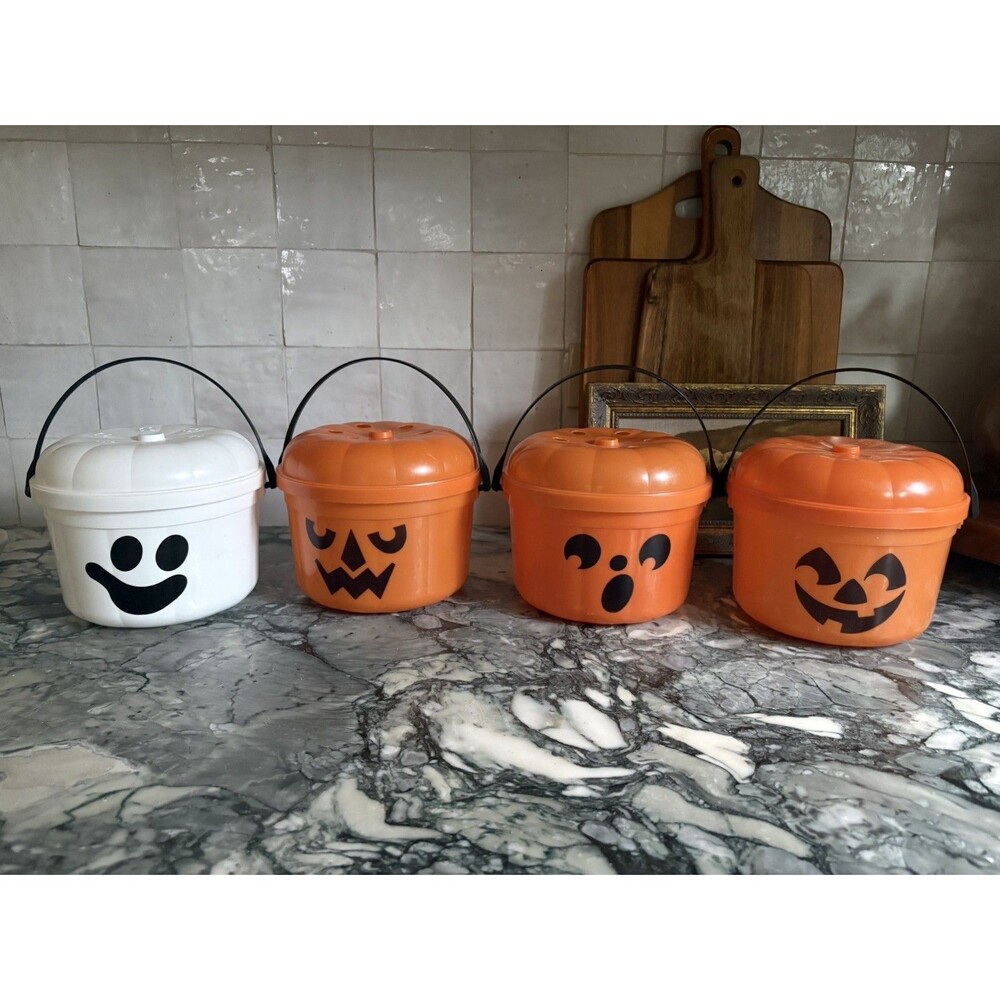 McDonald's 1986 Vintage Halloween Buckets Boo Bucket Set of 4 w/ Lids